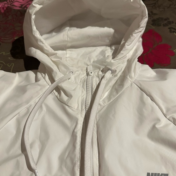 Nike Running Jacket - Picture 8 of 12